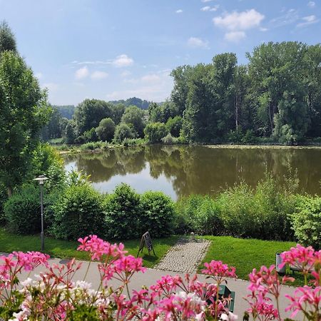 Hotel Restaurant Zum Goldenen Anker Mit Hallenbad & Wellnessbereich Windorf エクステリア 写真