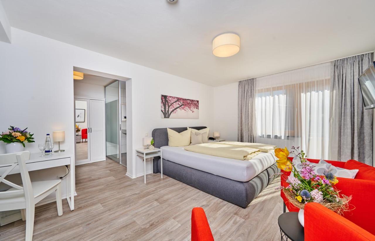 Hotel Restaurant Zum Goldenen Anker Mit Hallenbad & Wellnessbereich Windorf エクステリア 写真