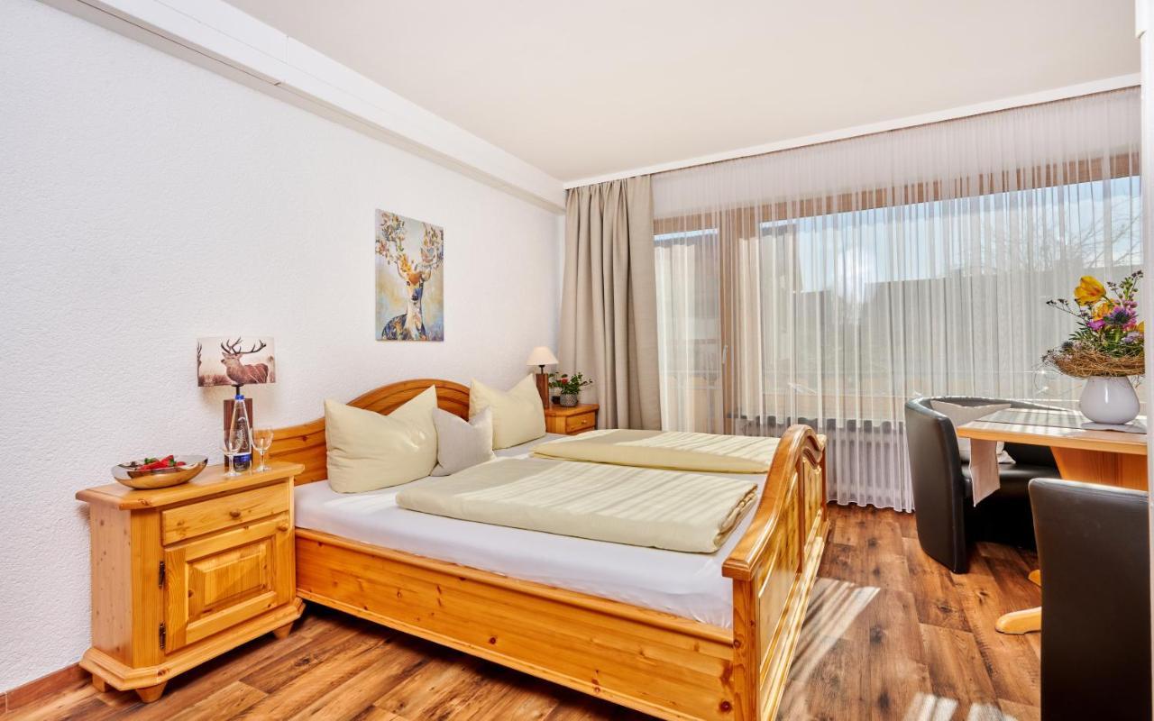 Hotel Restaurant Zum Goldenen Anker Mit Hallenbad & Wellnessbereich Windorf エクステリア 写真