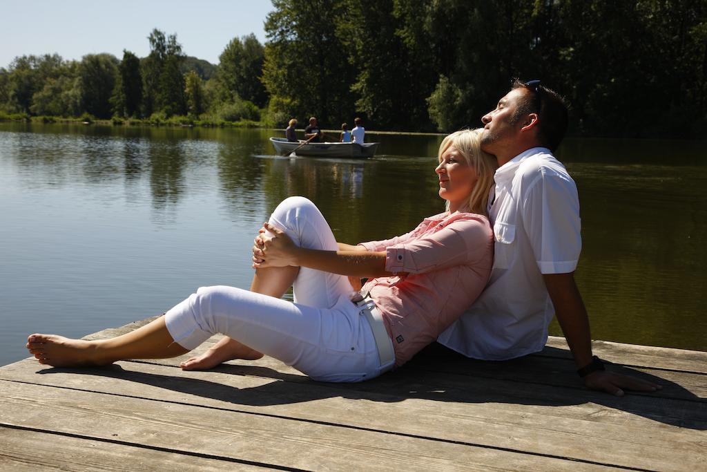 Hotel Restaurant Zum Goldenen Anker Mit Hallenbad & Wellnessbereich Windorf 部屋 写真